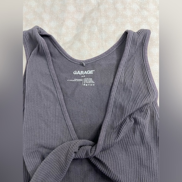 GARAGE twist front crop top - Picture 4 of 4